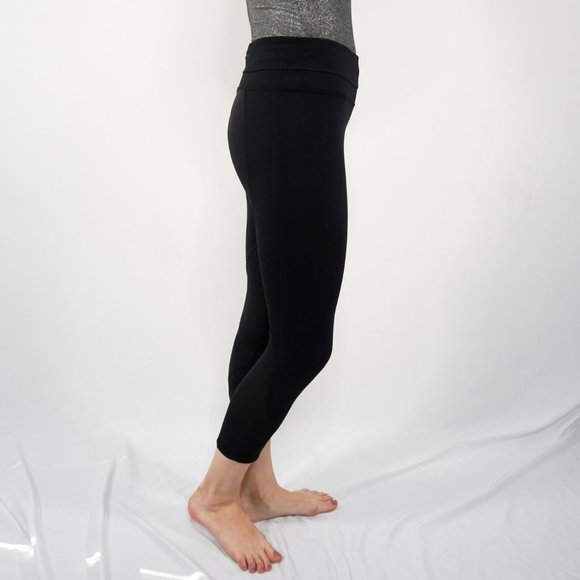 LULULEMON x SOULCYCLE Black Capri Leggings - Picture 3 of 7